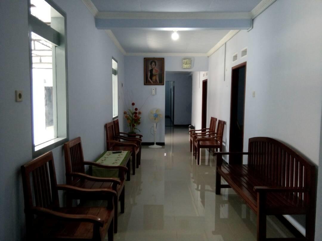 Jombang Rembulan Guest House المظهر الخارجي الصورة